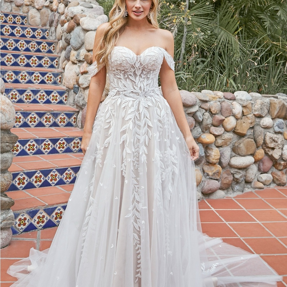 ALANNA style wedding Dress (just dress) Casablanca Bridal